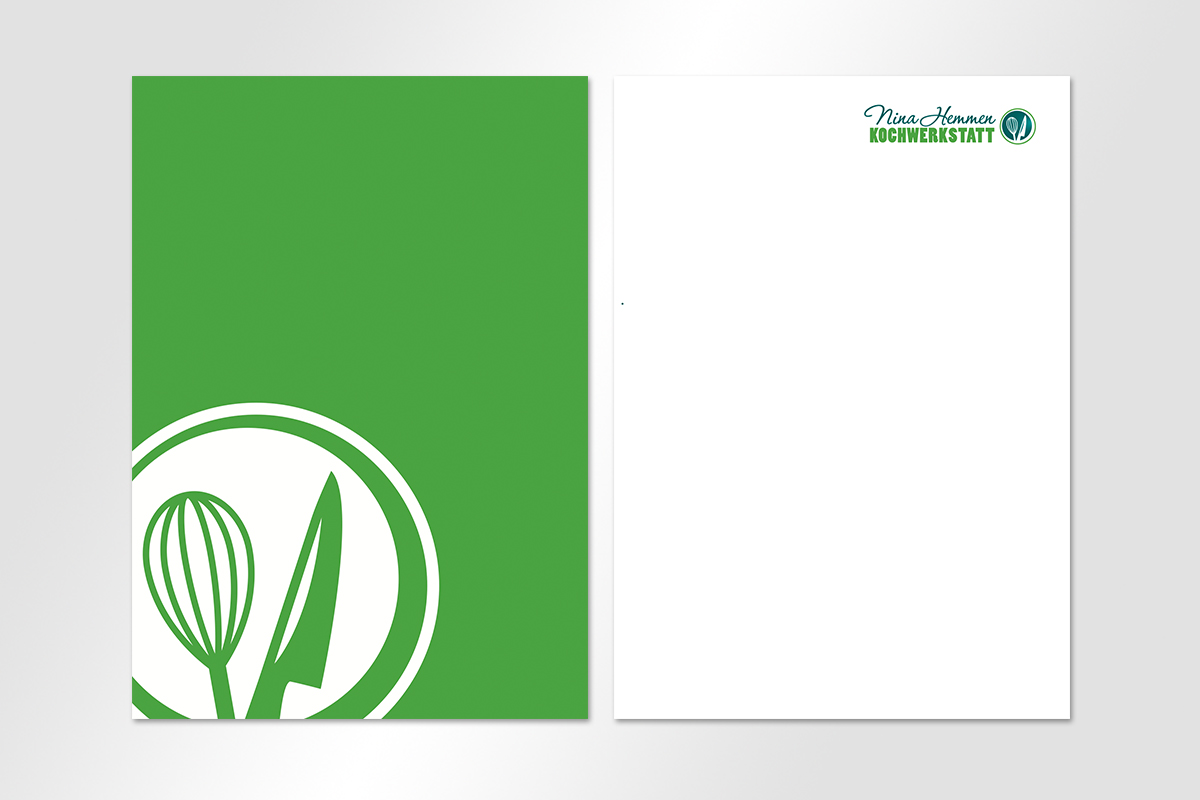 Nina Hemmen Koch Werkstatt Visitenkarten Briefbogen Geschaeftsausstattung Logo QR Code grün CD mattheis werbeagentur